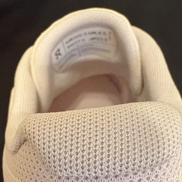 On Cream and Tan Athletic Shoes ON Cloud 5 Sneakers Women’s size 6.5 - Picture 12 of 14